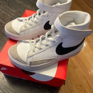 Nike Kids' Preschool Blazer Mid '77 Shoes